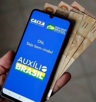 Mais de 1 milhão de maranhenses dependem do Auxílio Brasil, aponta Caged Cerca de 1.107,306 pessoas dependem do programa, enquanto nem metade desse número trabalha com carteira assinada.